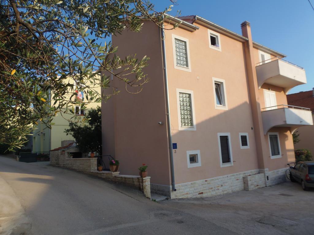 Apartments Pletikosa Brodarica  Exterior foto